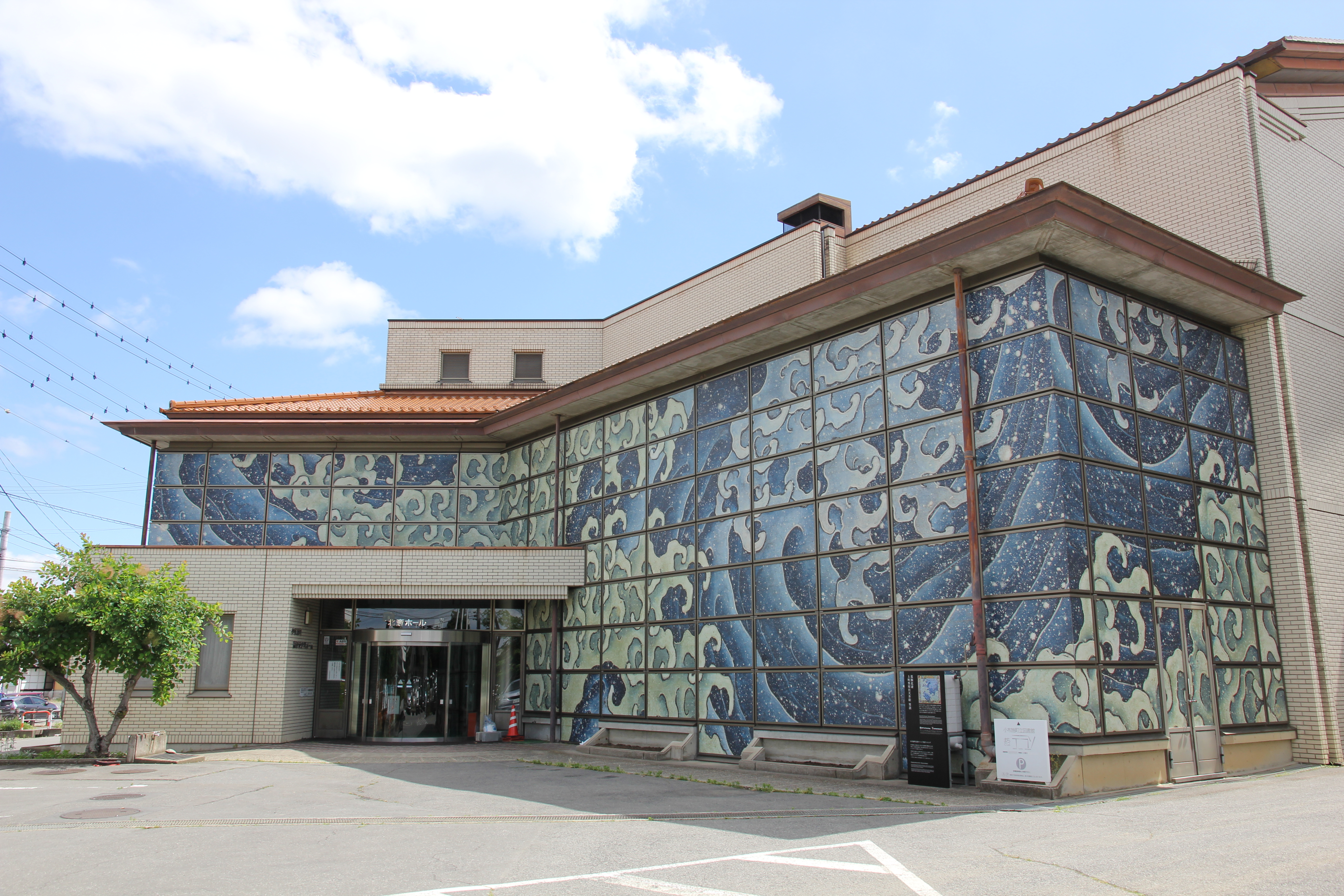 5P_北斎ホールラッピングIMG_7649.JPG